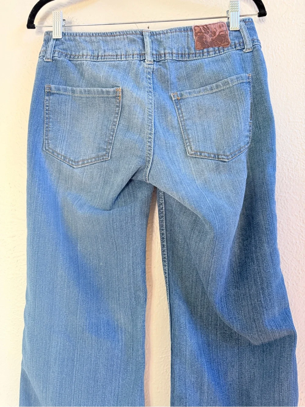 Paris blue low rise wide leg jeans - Picture 5 of 8